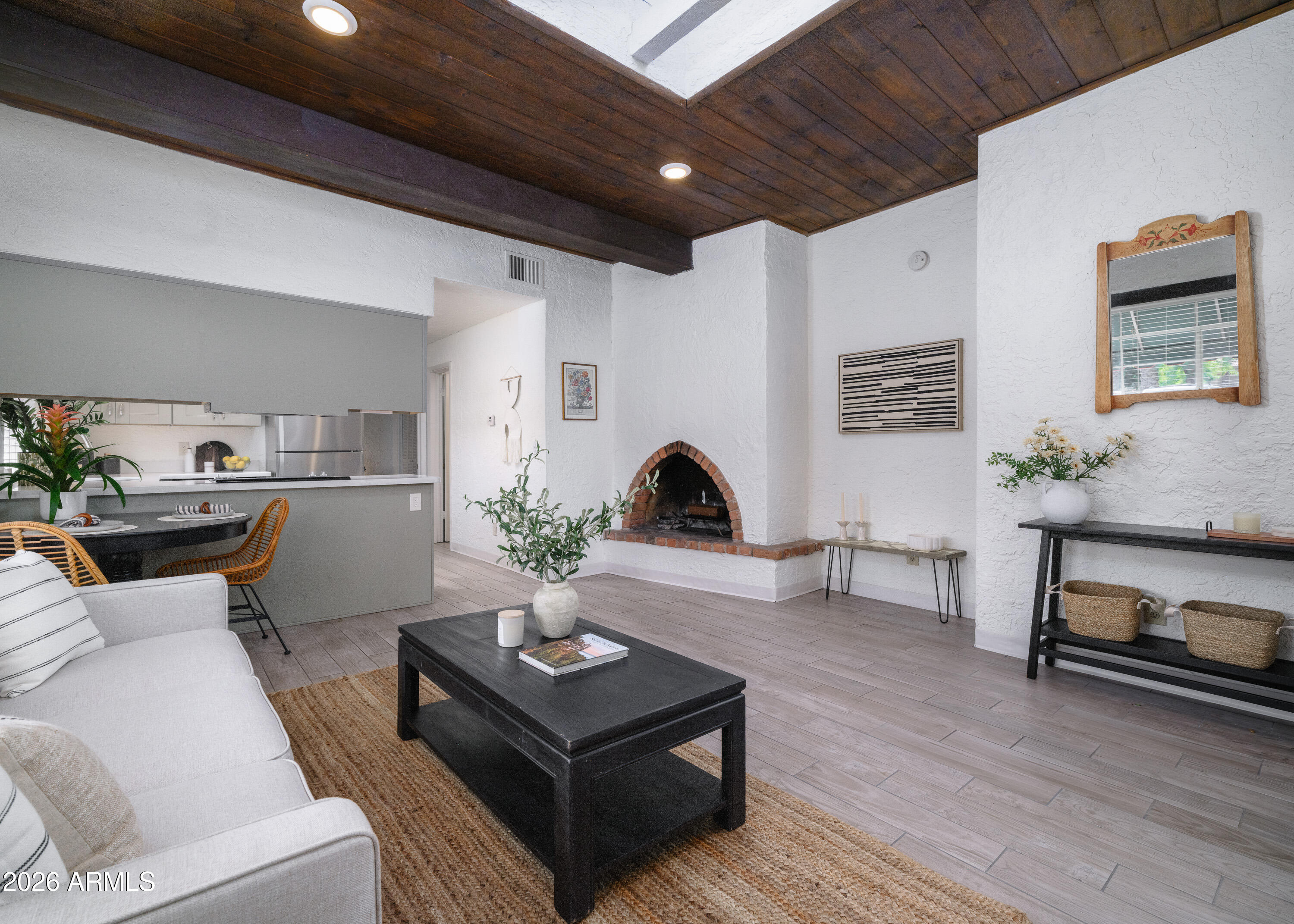 4540 North 44th Street, Unit 20 Phoenix, AZ 85018 - Photo 6 of 17 Spanish charm