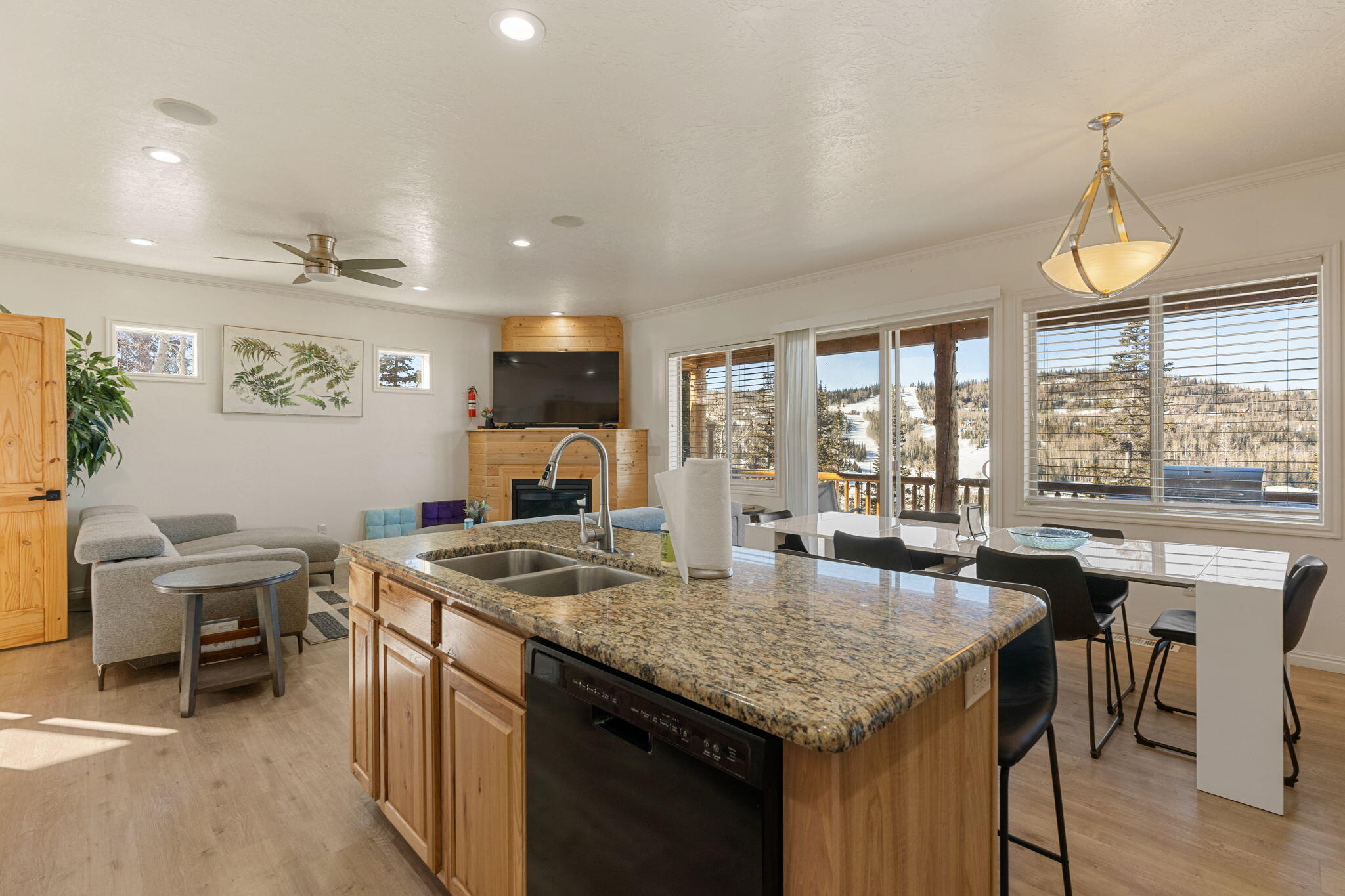 327 Aoki Michi Brian Head, UT 84719 - Photo 14 of 87 Main Level Kitchen and Living