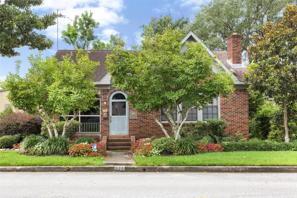 $295,000 | 906 Higgins Street, Humble, TX 77338