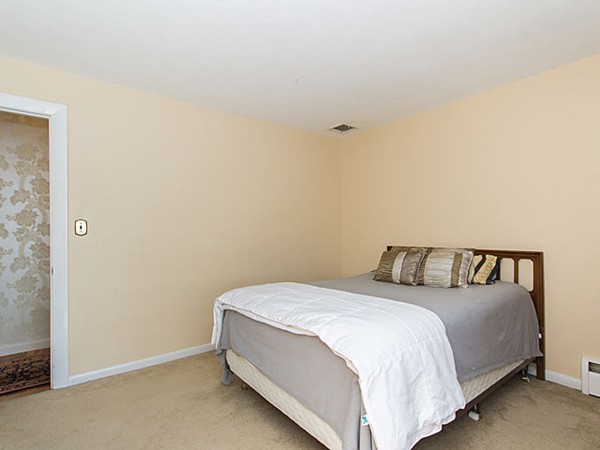 204 Harrington Road Waltham, MA 02452 - Photo 24 of 29 Gallery Image 24
