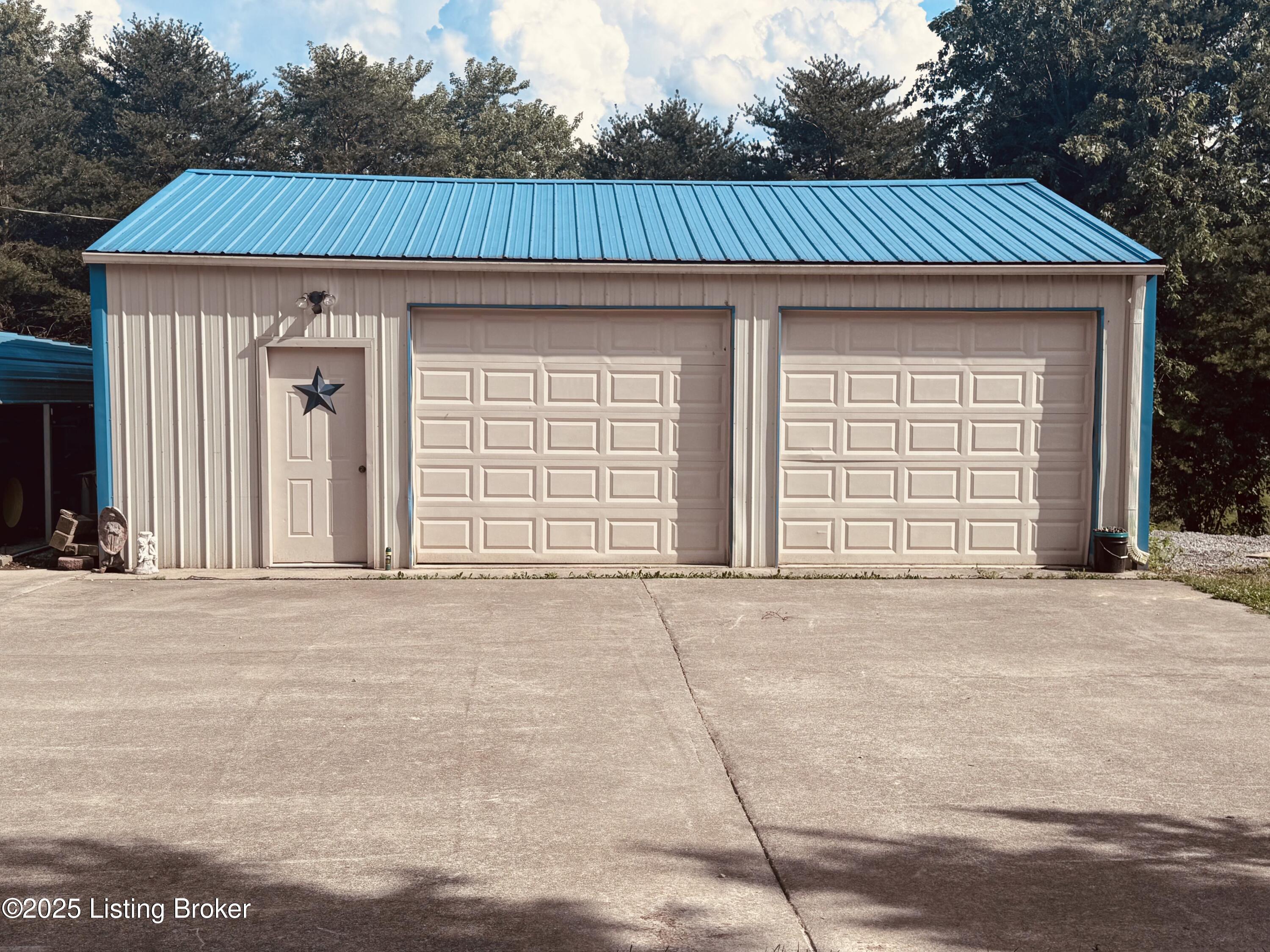 745 Rolling Hls Road Vine Grove, KY 40175 - Photo 44 of 72 2 car garage