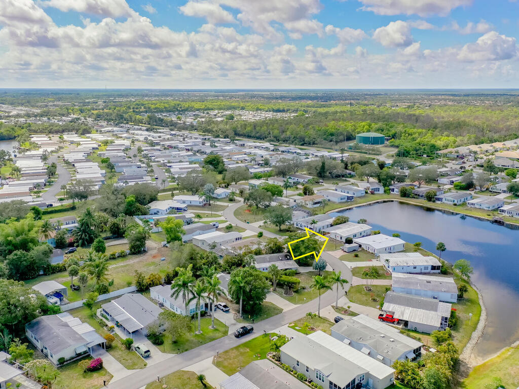 269 Riverwood Road Naples, FL 34114 - Photo 29 of 32 an aerial view of multiple house