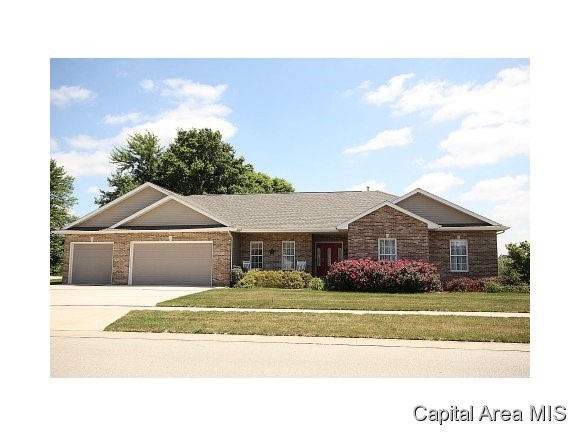 600 Heathrow Lane Rochester, IL 62563 - Photo 1 of 24