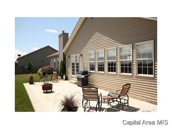 600 Heathrow Lane Rochester, IL 62563 - Photo 23 of 24