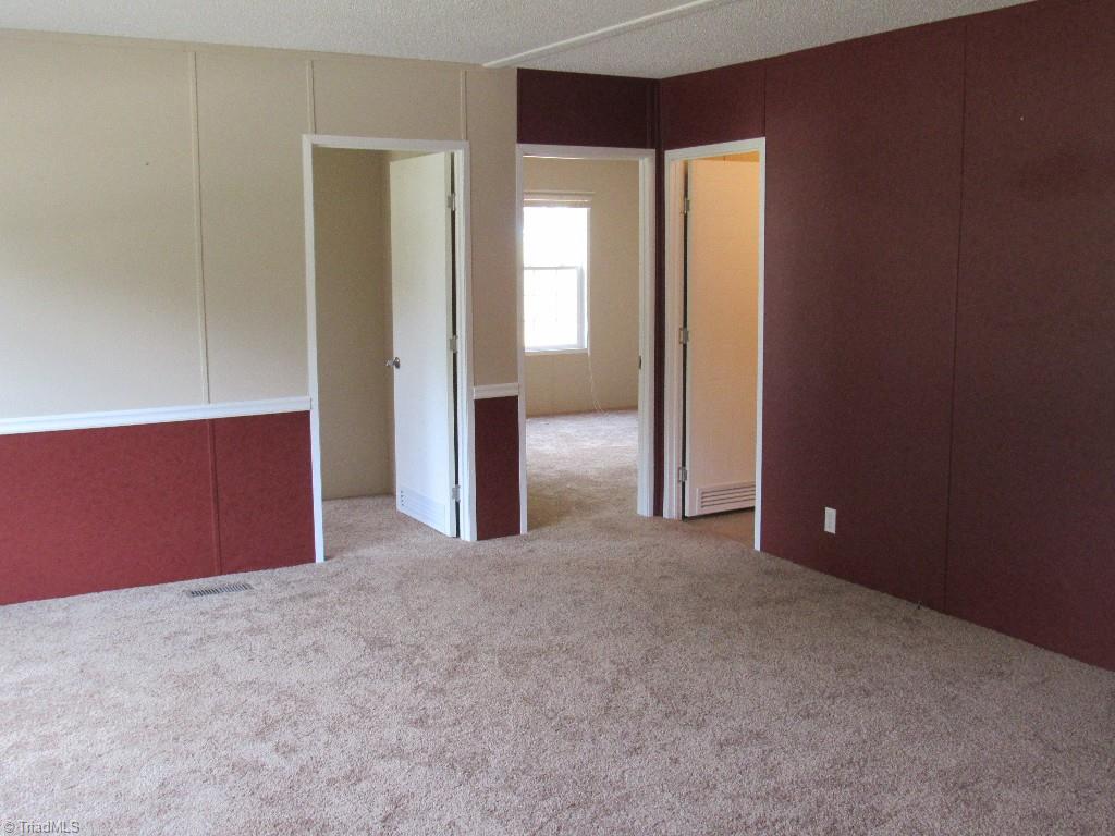 223 Clarmont Drive King, NC 27021 - Photo 8 of 26
