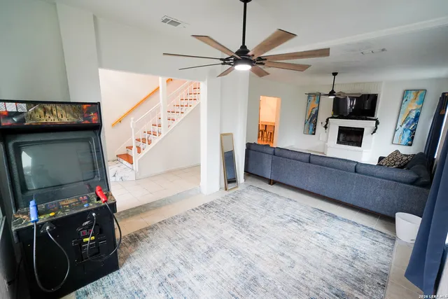 a view of a storage & utility room