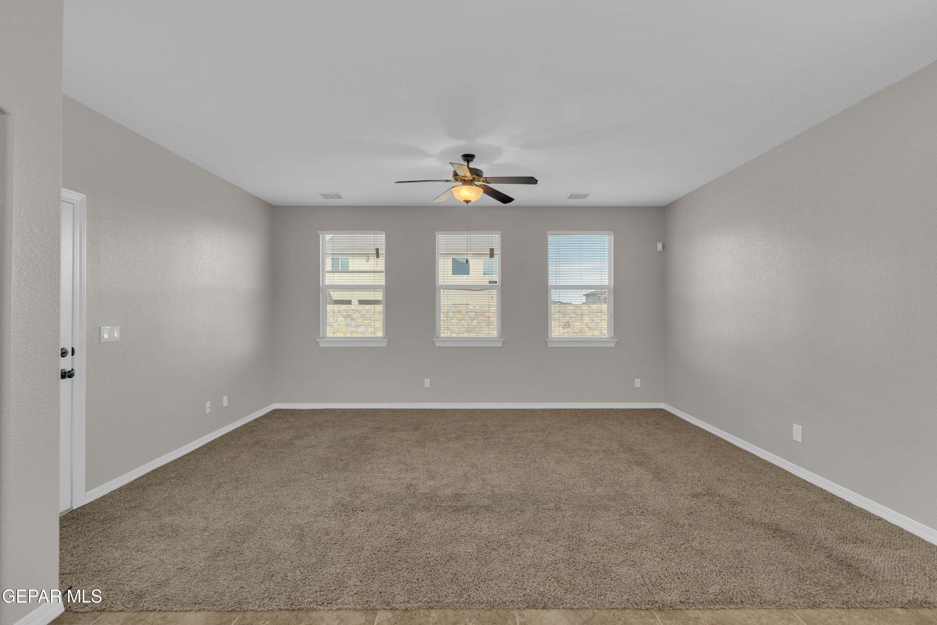 11364 South Ranch Court El Paso, TX 79934 - Photo 13 of 69 3 (9)