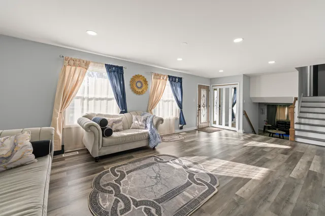 $439,900 | 9170 Wheeler Drive, Orland Park, IL 60462