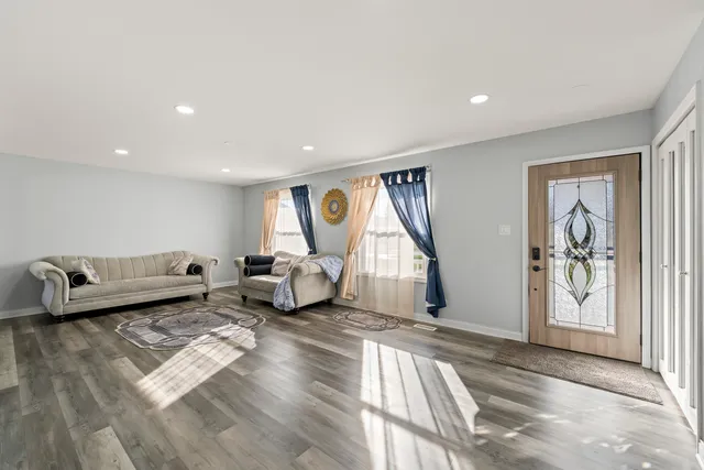 $439,900 | 9170 Wheeler Drive, Orland Park, IL 60462