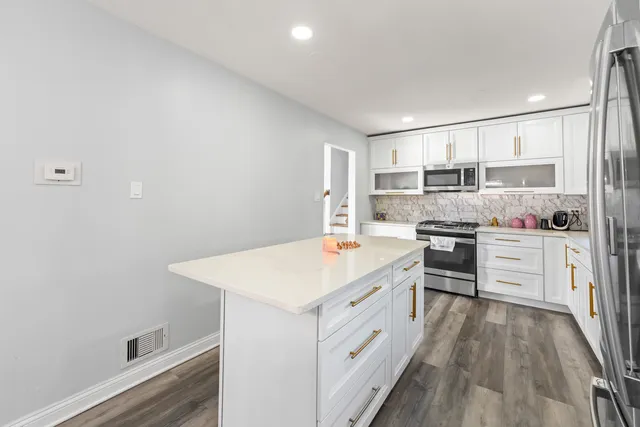 $439,900 | 9170 Wheeler Drive, Orland Park, IL 60462