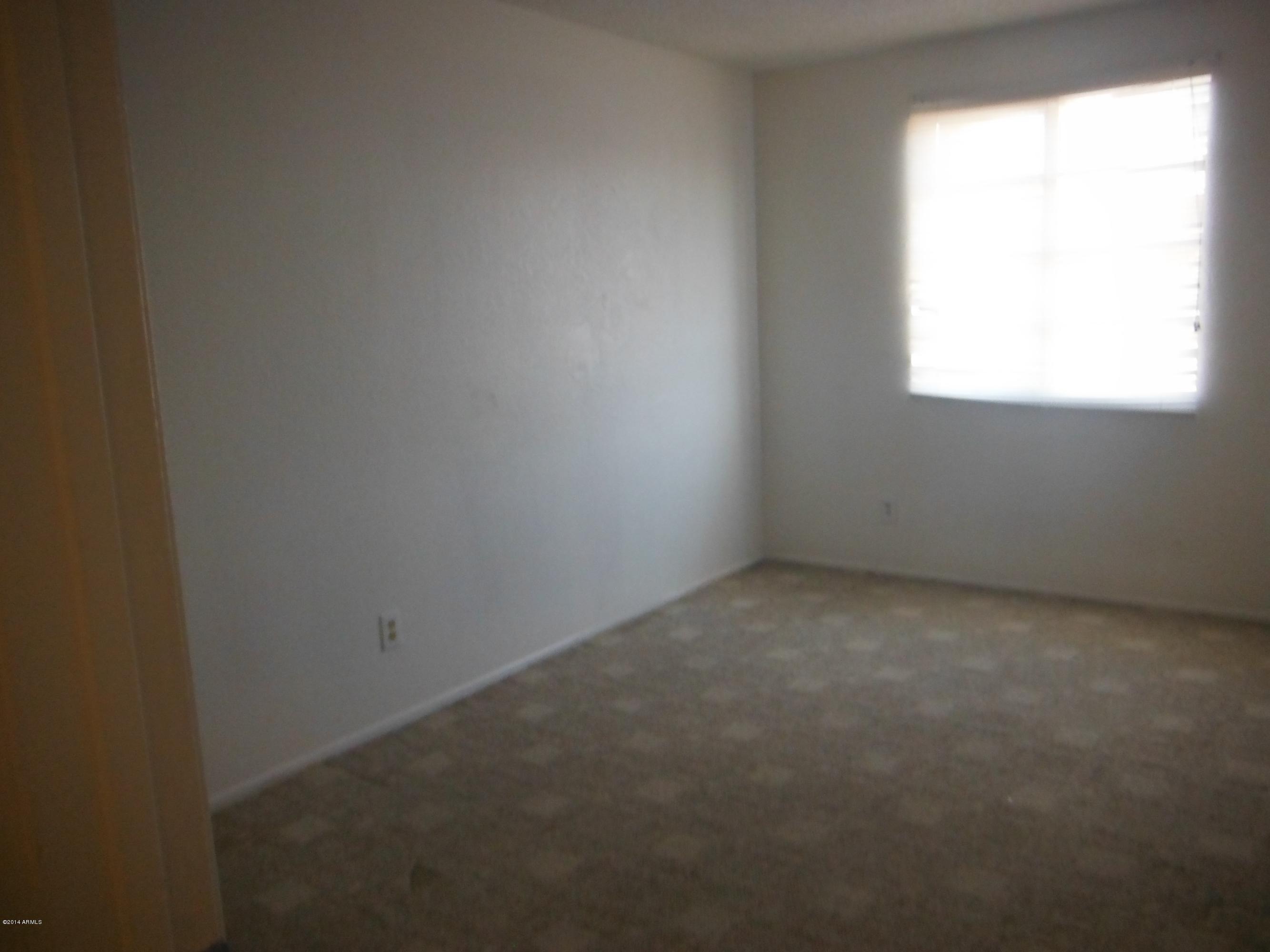 2601 West Ocotillo Road, Unit 4 Phoenix, AZ 85017 - Photo 10 of 21 DSCF0070