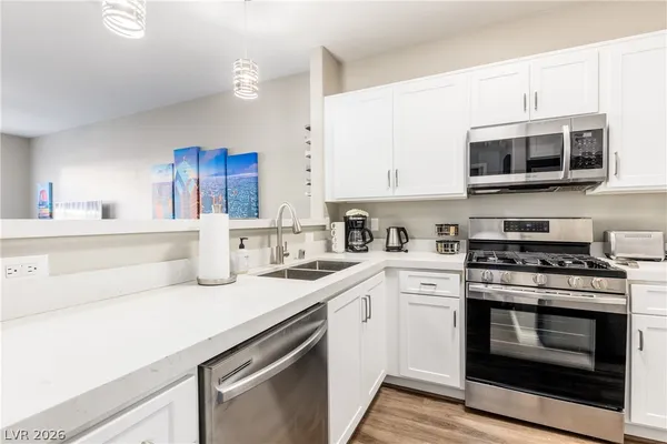 $1,650 | 7189 South Durango Drive, Unit 102, Las Vegas, NV 89113