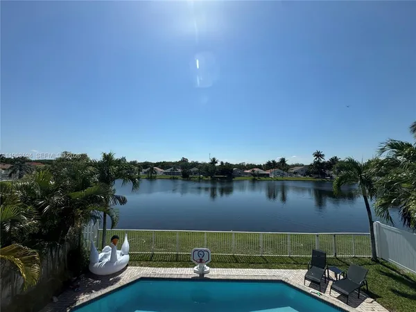 $8,000 | 4943 Southwest 33rd Way, Hollywood, FL 33312