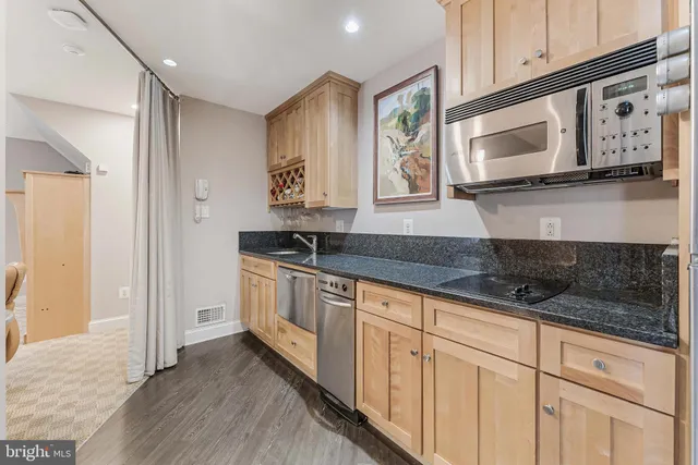 $2,499,900 | 615 Kentland Drive, Great Falls, VA 22066