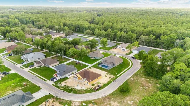 $295,000 | 4099 Northeast 58th Circle, Silver Springs, FL 34488