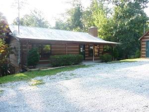 1589 Upper Middle Creek Road Sevierville, TN 37876 - Photo 1 of 1 Frontorig