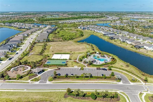 $999,995 | 16528 Paynes Ml Drive, Bradenton, FL 34211