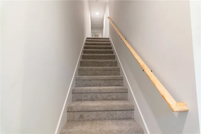 $359,999 | 121-e Brookmeade Drive, Anderson, SC 29624