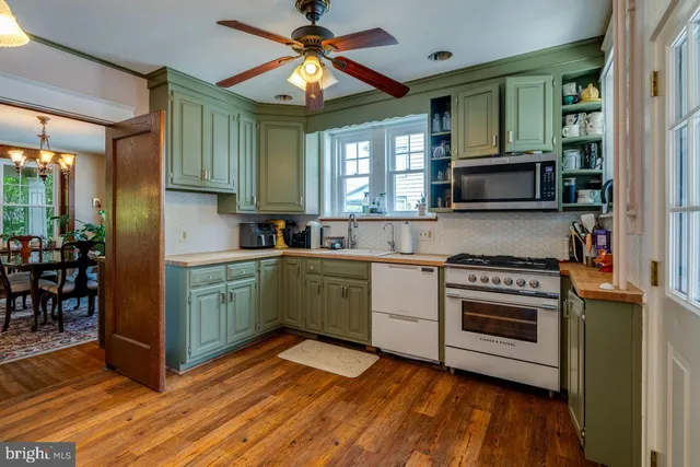 $479,000 | 466 East Main Street, Leola, PA 17540