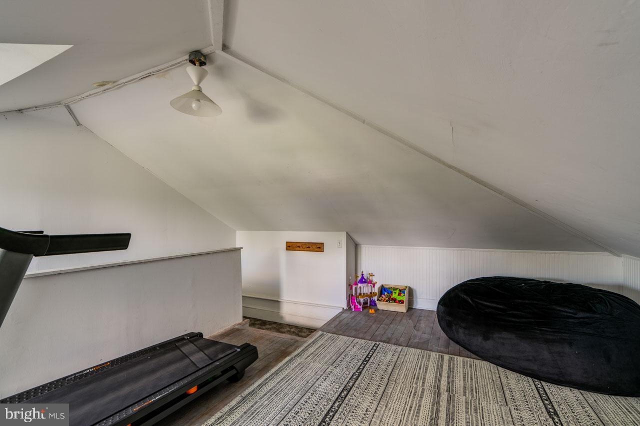 466 East Main Street Leola, PA 17540 - Photo 25 of 36 Third Floor