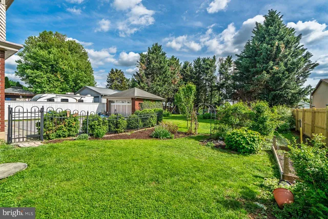 $479,000 | 466 East Main Street, Leola, PA 17540