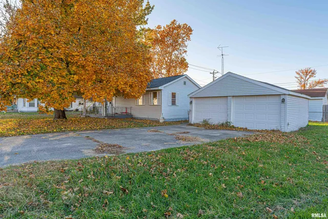 $89,900 | 1107 North Kankakee Street, Lincoln, IL 62656