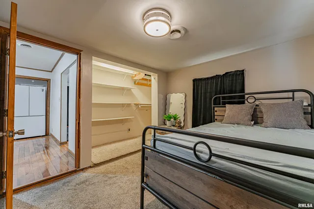 $89,900 | 1107 North Kankakee Street, Lincoln, IL 62656