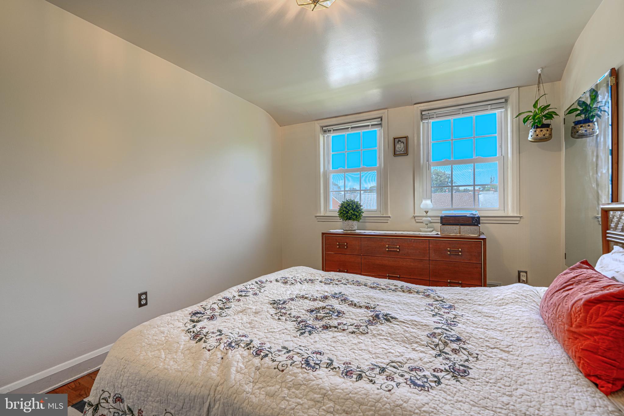 1627 Aberdeen Road Towson, MD 21286 - Photo 30 of 65 Primary bedroom