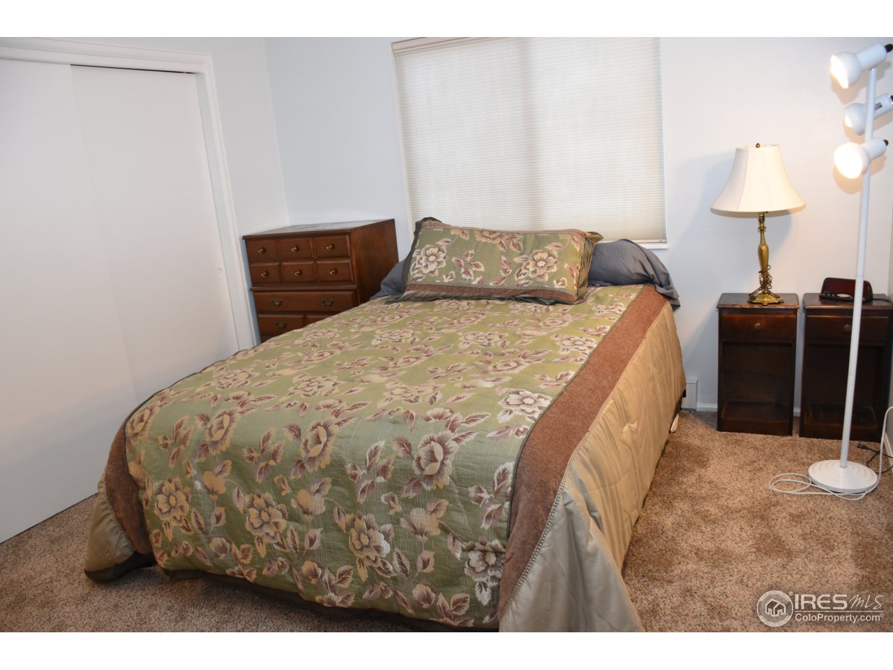 925 Columbia Road, Unit 321 Fort Collins, CO 80525 - Photo 11 of 13 Master bedroon