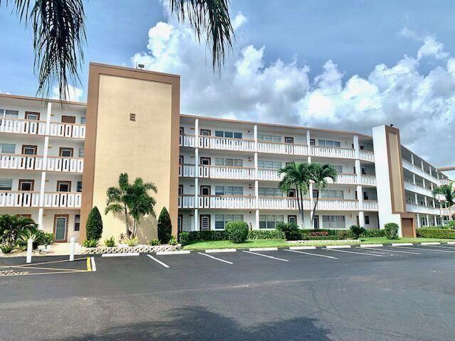 2093 Cornwall East Boca Raton, FL 33434 - Photo 1 of 35 Cornwall E