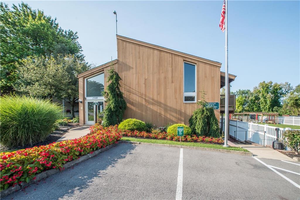 1809 Kenzie Road Pittsburgh, PA 15205 - Photo 16 of 19 Gallery Image 16