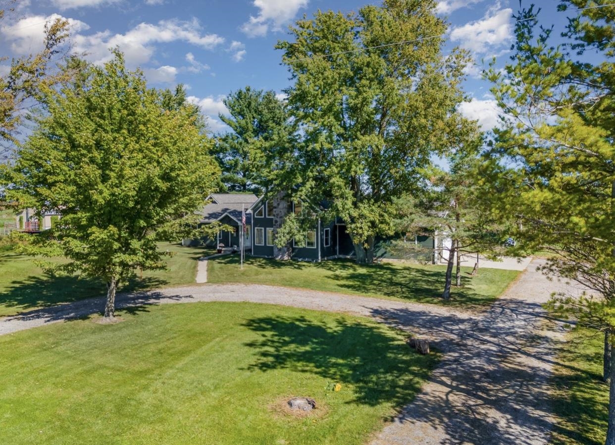 5109 Roehrs Road Beaverton, MI 48612 - Photo 9 of 32