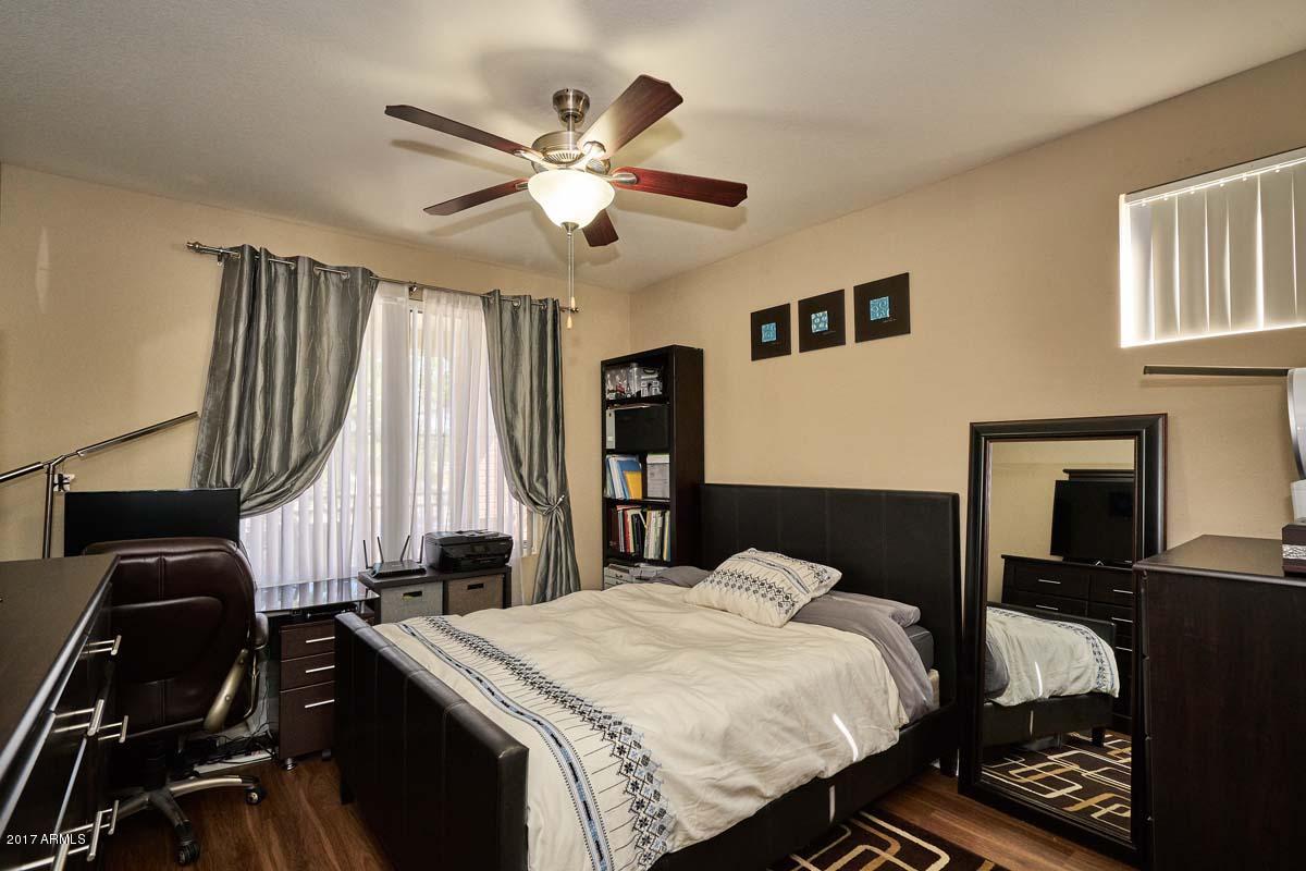909 East Camelback Road, Unit 2139 Phoenix, AZ 85014 - Photo 21 of 39 Master Bedroom2 (1)