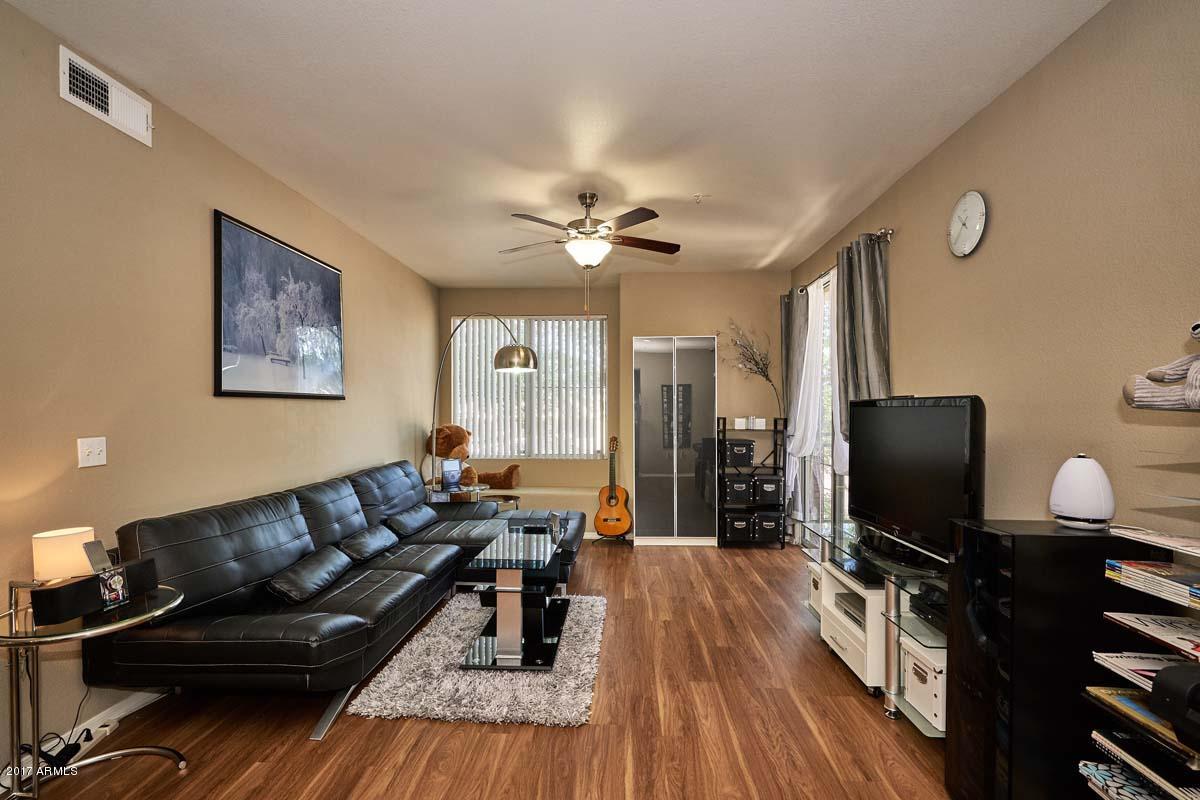 909 East Camelback Road, Unit 2139 Phoenix, AZ 85014 - Photo 8 of 39 Great Room (1)