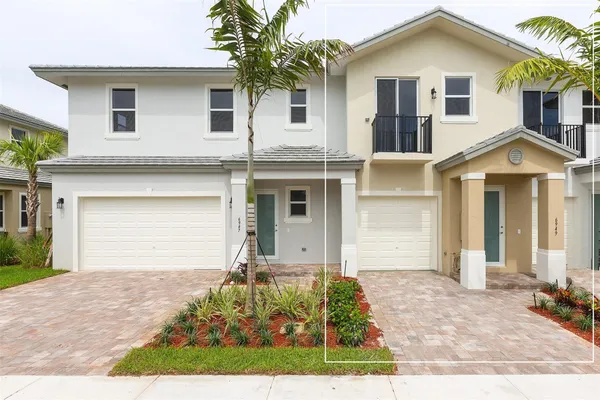 $464,900 | 6937 Pines Circle, Unit 17, Coconut Creek, FL 33073