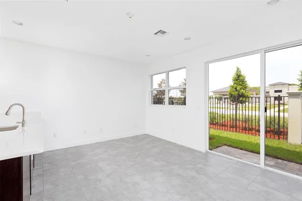 $464,900 | 6937 Pines Circle, Unit 17, Coconut Creek, FL 33073