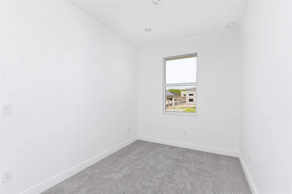 $464,900 | 6937 Pines Circle, Unit 17, Coconut Creek, FL 33073