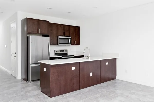 $464,900 | 6937 Pines Circle, Unit 17, Coconut Creek, FL 33073