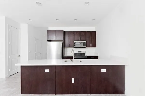 $464,900 | 6937 Pines Circle, Unit 17, Coconut Creek, FL 33073