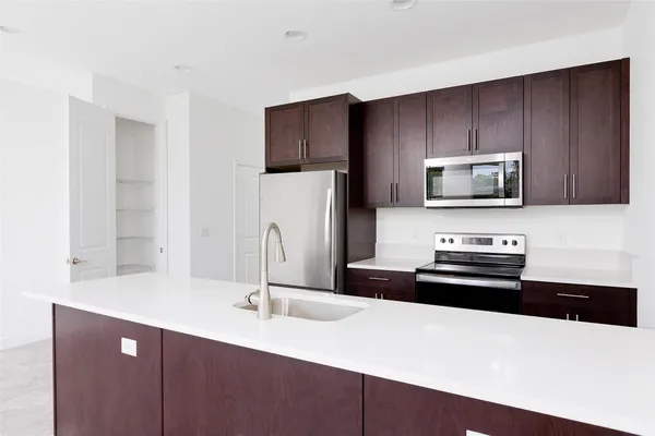 $464,900 | 6937 Pines Circle, Unit 17, Coconut Creek, FL 33073