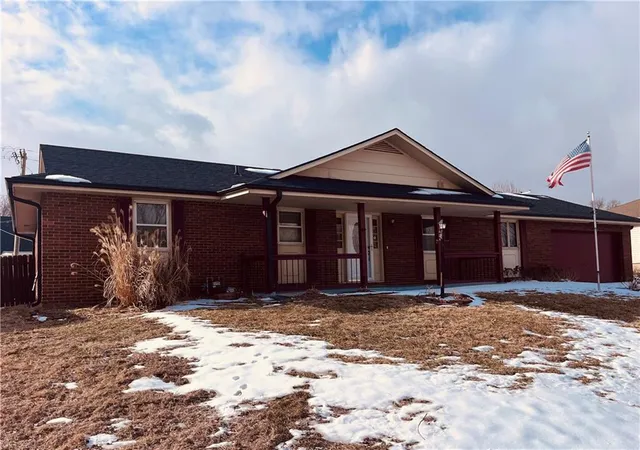 $270,000 | 1406 Tamara Drive, St. Joseph, MO 64506