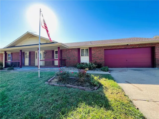 $260,000 | 1406 Tamara Drive, St. Joseph, MO 64506