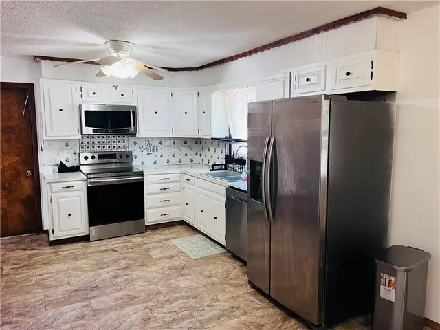 $260,000 | 1406 Tamara Drive, St. Joseph, MO 64506