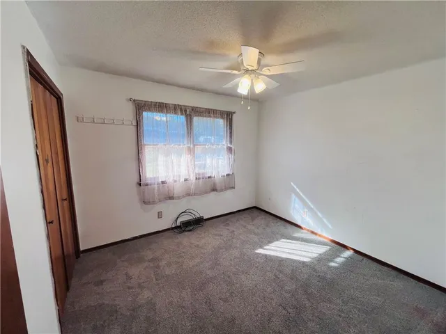 $260,000 | 1406 Tamara Drive, St. Joseph, MO 64506