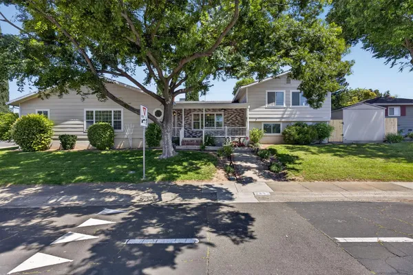 $695,000 | 5542 Fleetwood Drive, Citrus Heights, CA 95621