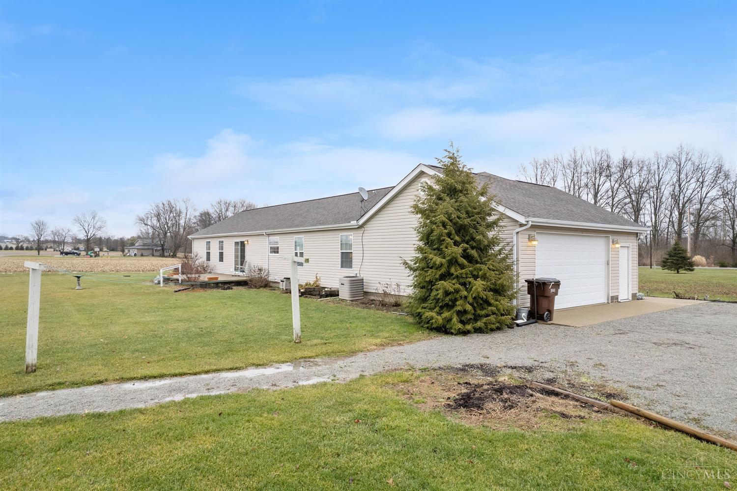 828 Gumley Road Blanchester, OH 45107 - Photo 29 of 32