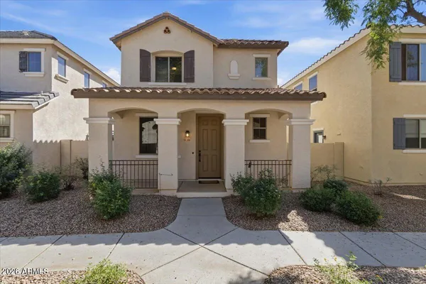 $425,000 | 104 East Palomino Drive, Gilbert, AZ 85296