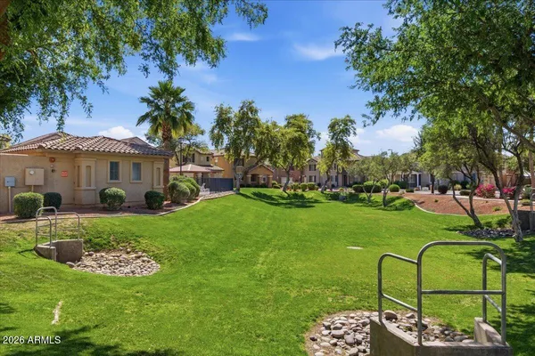 $425,000 | 104 East Palomino Drive, Gilbert, AZ 85296