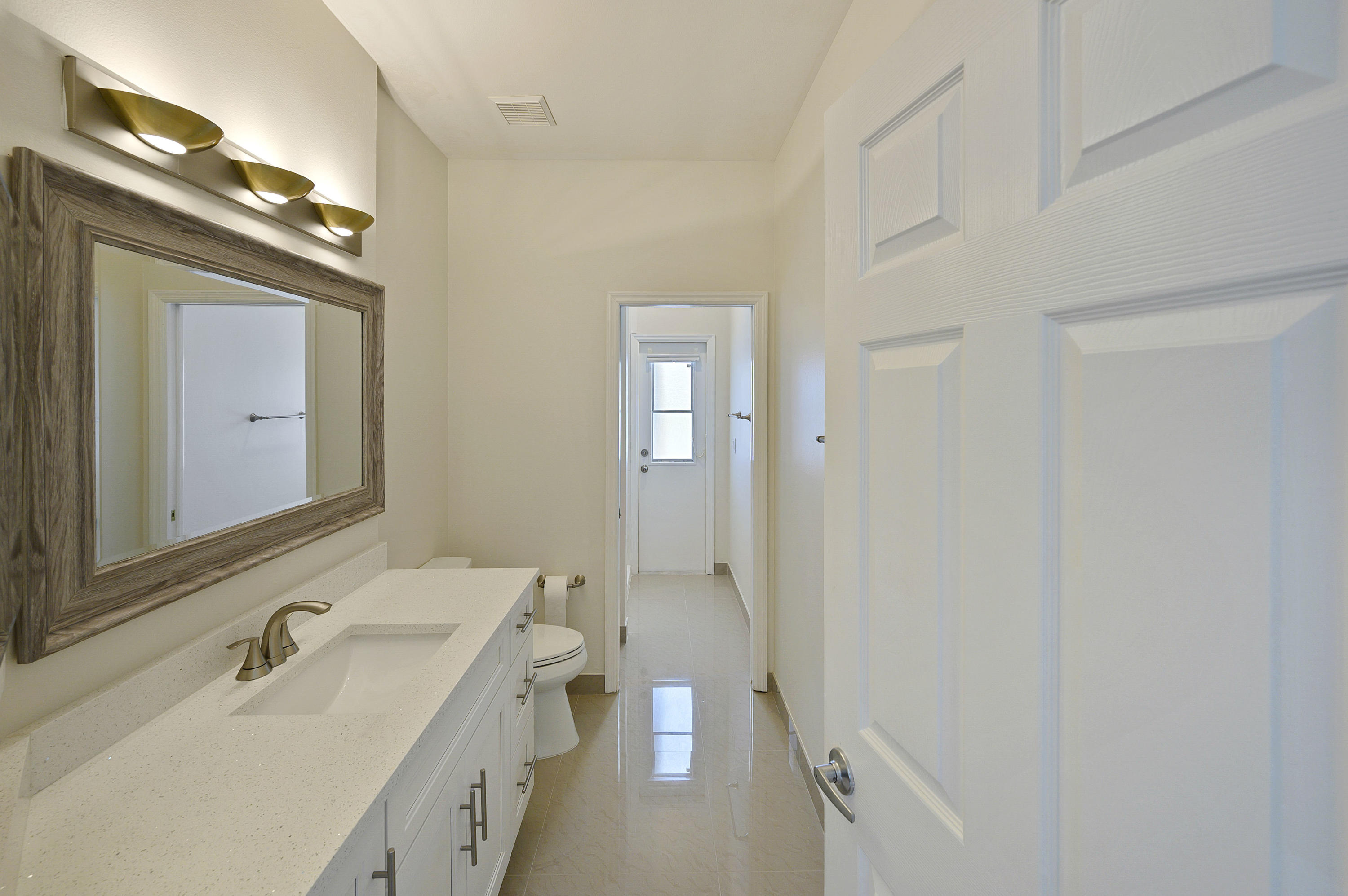 21317 Gosier Way Boca Raton, FL 33428 - Photo 29 of 60 Cabana Bath