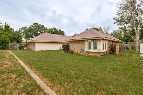 $375,000 | 1503 Green Tree Lane, Duncanville, TX 75137